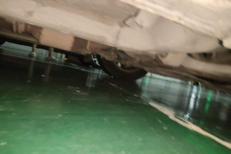 Used Haima M8 2015 1.8T Automatic Comfort Model Chassis Front Right