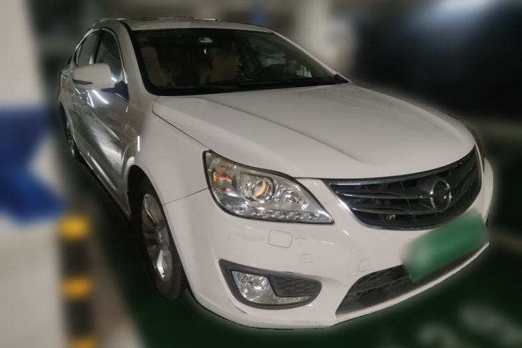 Used Haima M8 2015 1.8T Automatic Comfort Model Front Right 45 Deg