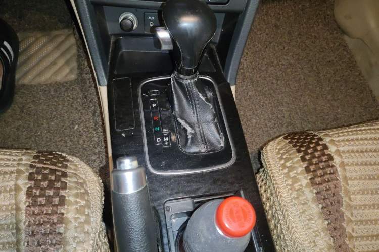 Used Haima M8 2015 1.8T Automatic Comfort Model Gear Lever