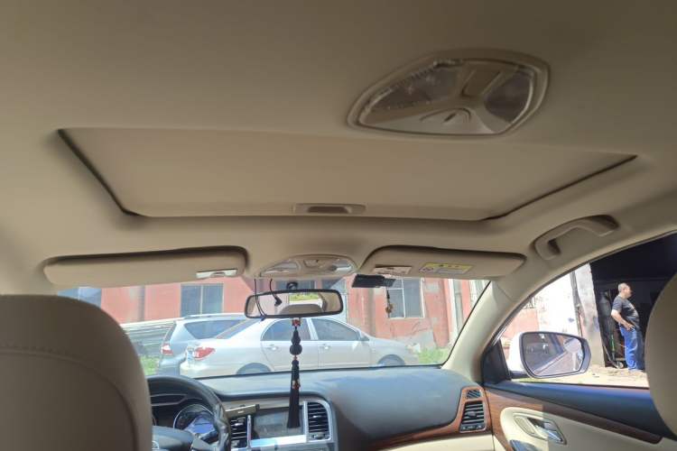 Used Haima M8 2015 1.8T Automatic Comfort Model Headliner