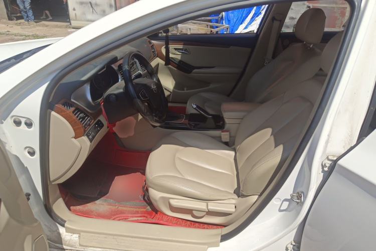 Used Haima M8 2015 1.8T Automatic Comfort Model Left Front Seat