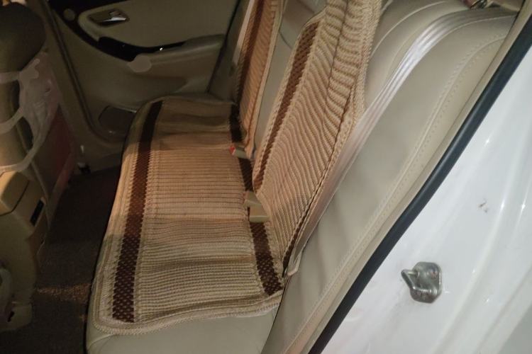 Used Haima M8 2015 1.8T Automatic Comfort Model Left Rear Seat