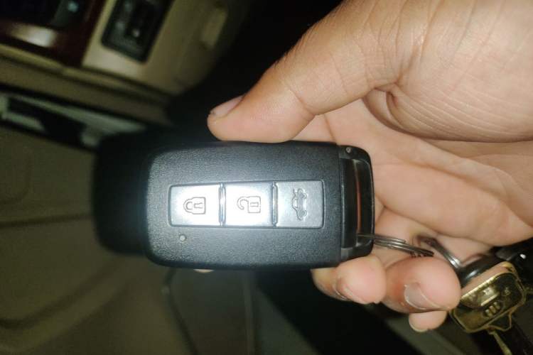 Used Haima M8 2015 1.8T Automatic Comfort Model Vehicle Key