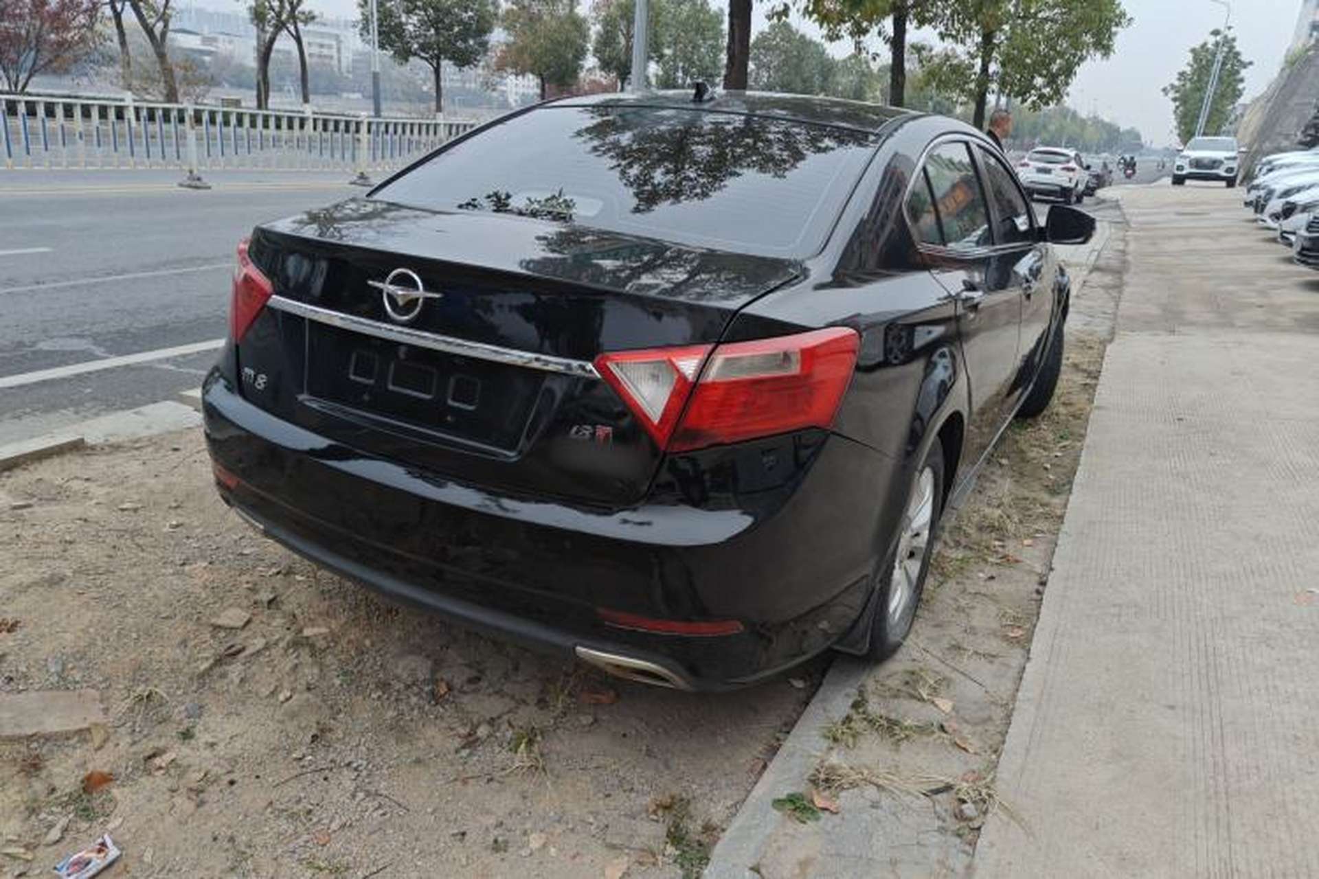 Used Haima M8 2017 1.8T Automatic Model Exterior 5