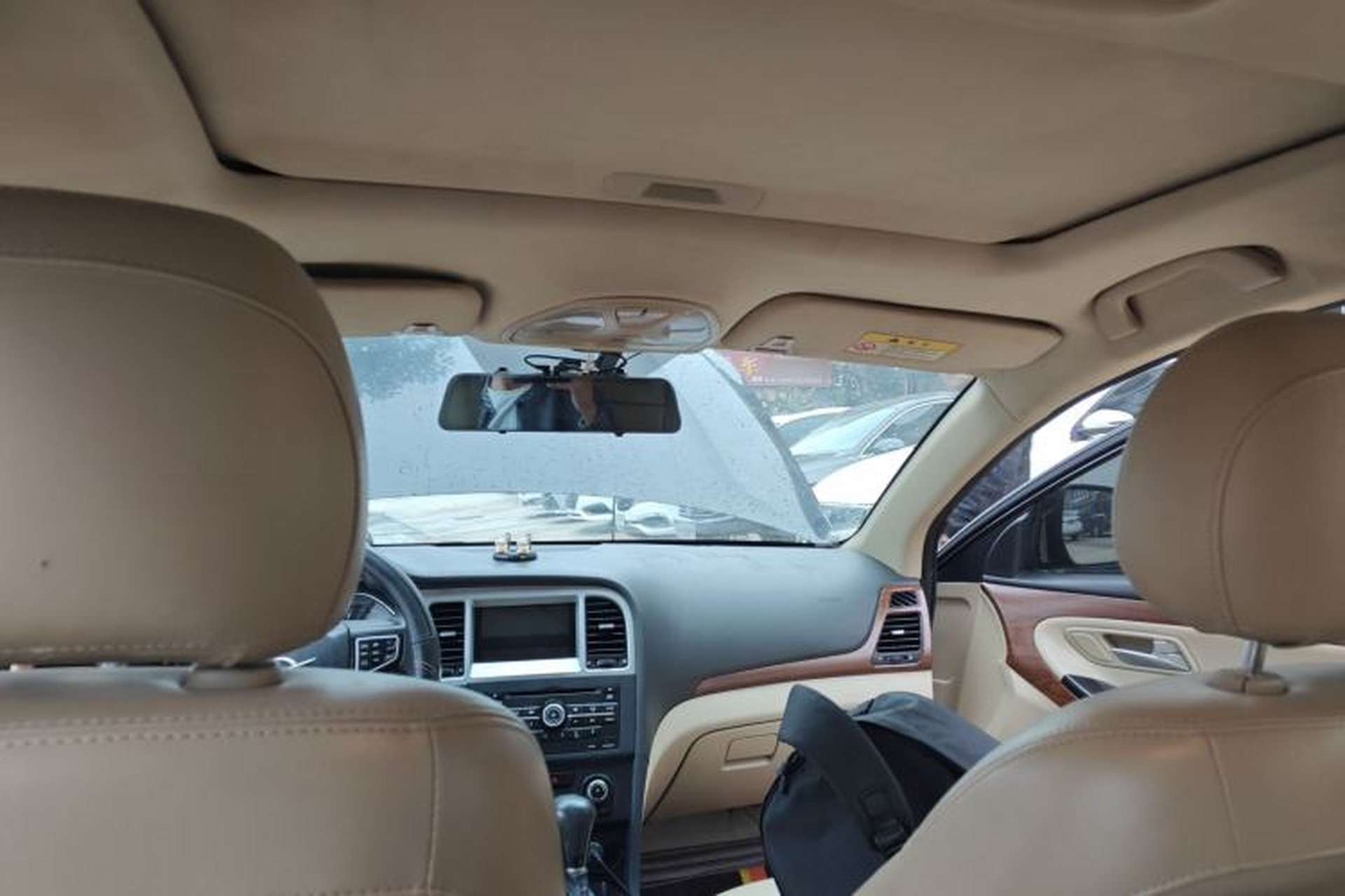 Used Haima M8 2017 1.8T Automatic Model Headliner