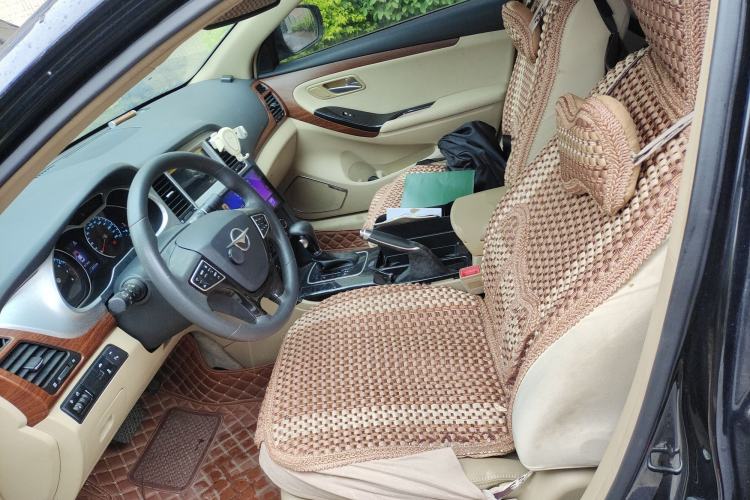 Used Haima M8 2017 1.8T Automatic Model Left Front Seat