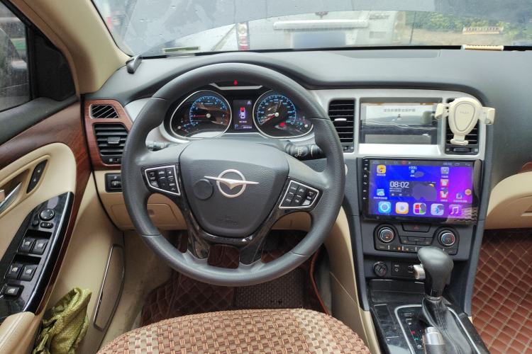 Used Haima M8 2017 1.8T Automatic Model Steering Wheel