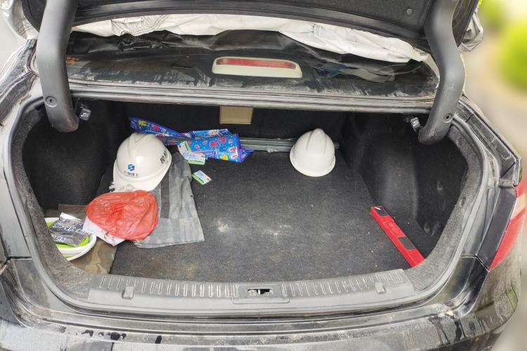 Used Haima M8 2017 1.8T Automatic Model Trunk