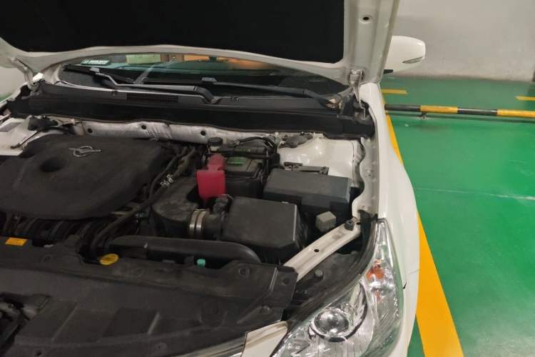 Used Haima M8 2017 1.8T Automatic Model Engine Bay Left