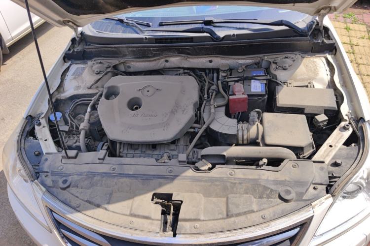 Used Haima M8 2017 1.8T Automatic Model Engine Bay