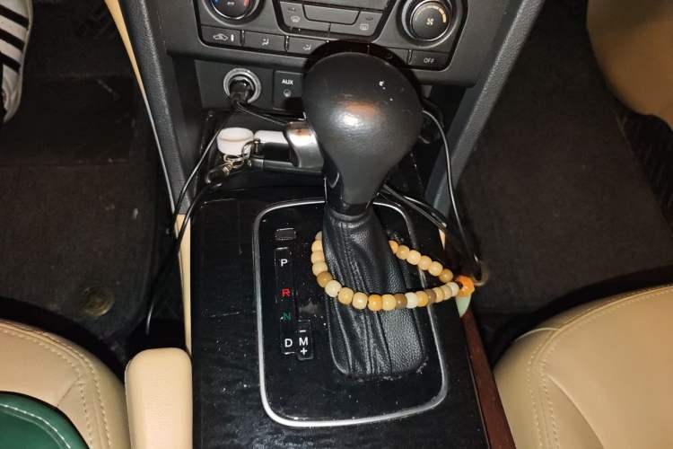 Used Haima M8 2017 1.8T Automatic Model Gear Lever