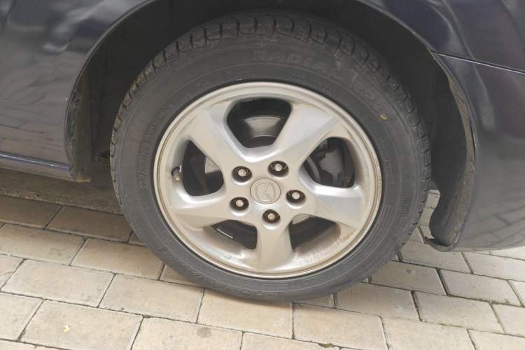 Used Haima Puxima 2005 1.8L Manual Comfort GLX7 Right Front Wheel Hub
