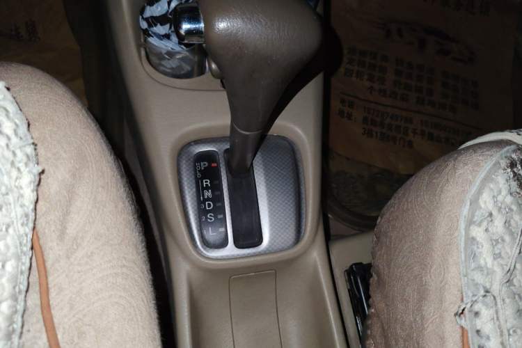 Used Haima Puxima 2007 1.8L Automatic 5-Seater Standard STD5 Gear Lever