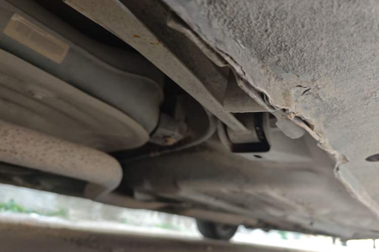 Used Haima Puxima 2010 1.8L Automatic 7-Seater Luxury Chassis Rear Right