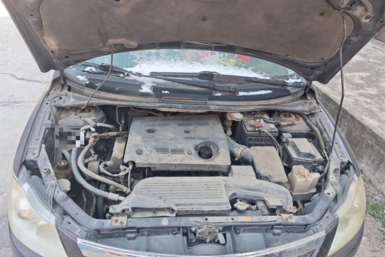 Used Haima Puxima 2010 1.8L Automatic 7-Seater Luxury Engine Bay