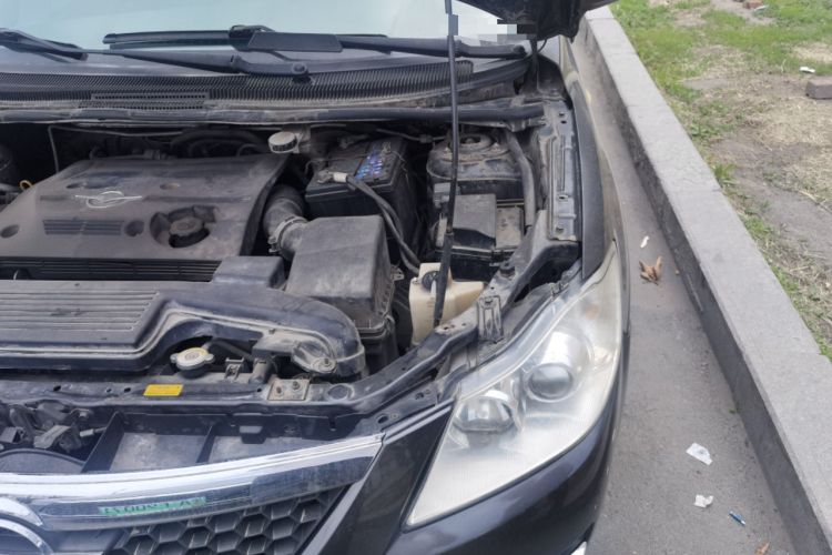 Used Haima Puxima 2010 1.8L Automatic 7-Seater Luxury Engine Bay Left