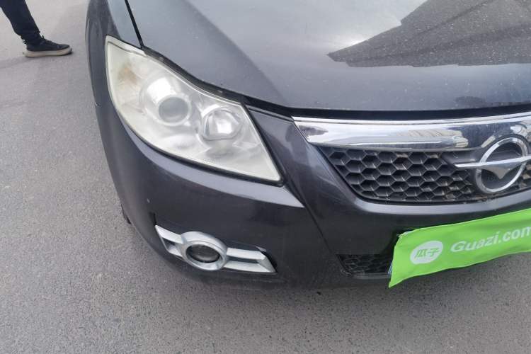 Used Haima Puxima 2010 1.8L Automatic 7-Seater Luxury Right Front Headlight