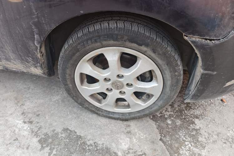 Used Haima Puxima 2010 1.8L Automatic 7-Seater Luxury Right Front Wheel Hub