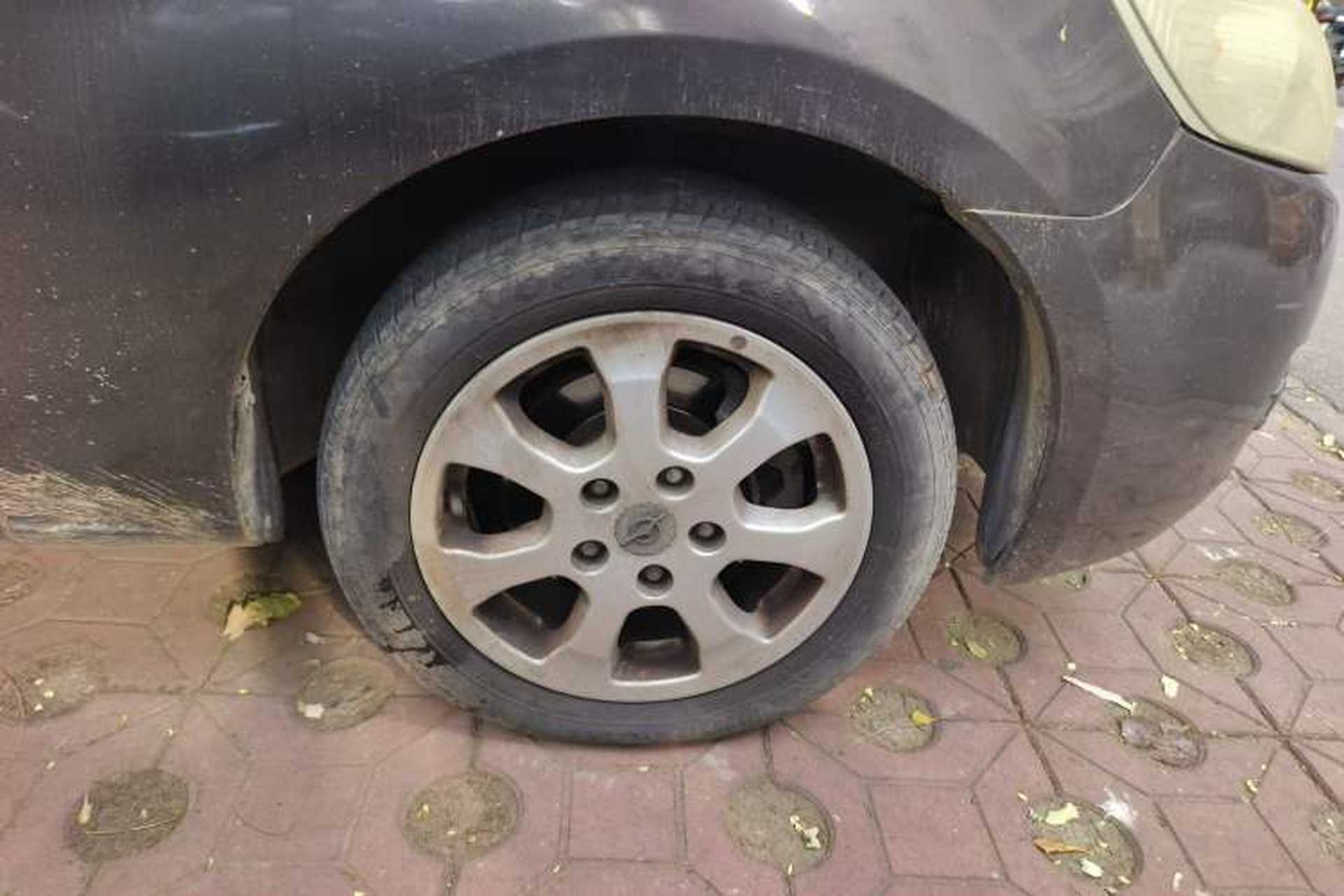 Used Haima Puxima 2010 1.8L Automatic 7-Seater Luxury Right Front Wheel Hub