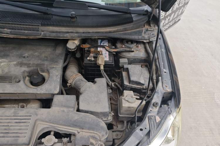 Used Haima Puxima 2010 1.6L Manual 5-Seater Comfort Trim Engine Bay Left