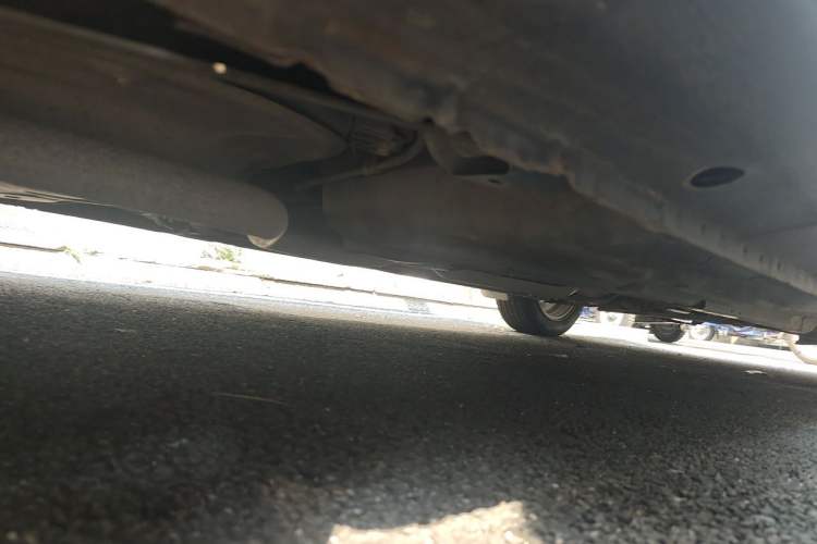 Used Haima Puxima 2010 1.6L Manual 7-Seater Luxury Chassis Rear Right