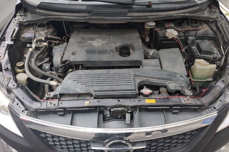 Used Haima Puxima 2010 1.6L Manual 7-Seater Luxury Engine Bay