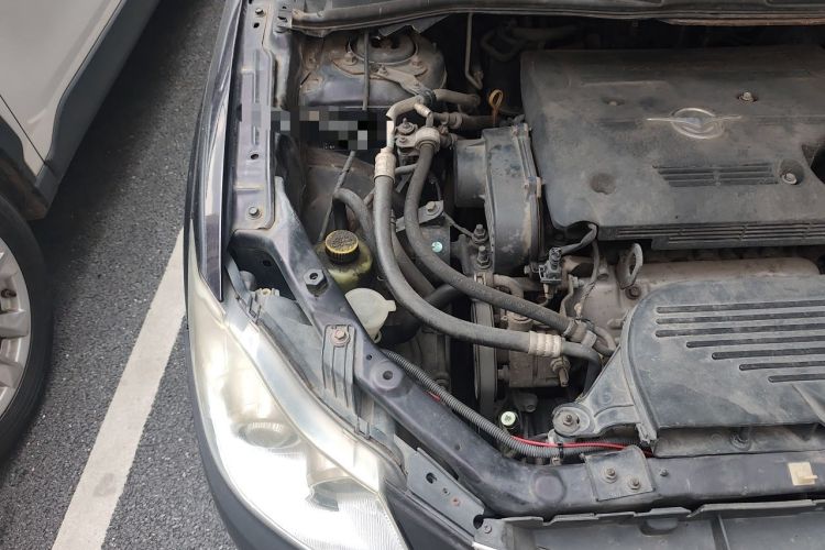 Used Haima Puxima 2010 1.6L Manual 7-Seater Luxury Engine Bay Right