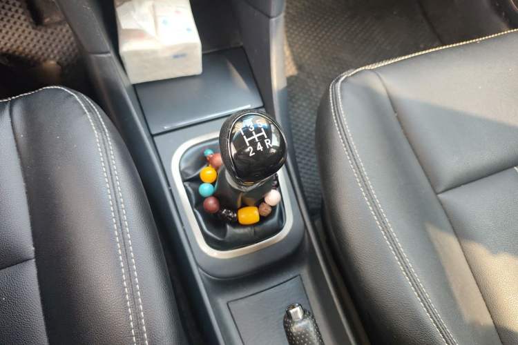 Used Haima Puxima 2010 1.6L Manual 7-Seater Luxury Gear Lever