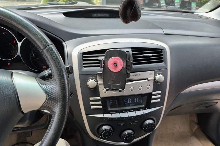 Used Haima Puxima 2010 1.6L Manual 5-Seater Luxury Audio And AC Panel