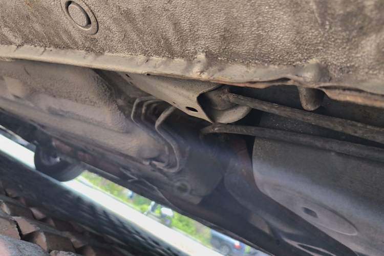 Used Haima Puxima 2010 1.6L Manual 5-Seater Luxury Chassis Rear Left