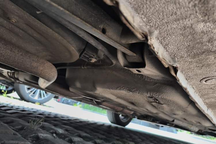 Used Haima Puxima 2010 1.6L Manual 5-Seater Luxury Chassis Rear Right
