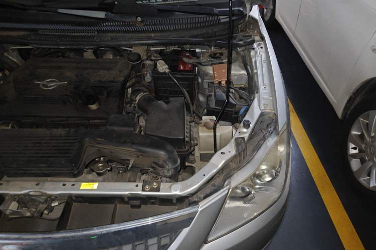Used Haima Puxima 2010 1.6L Automatic 5-Seater Comfort Trim Engine Bay Left