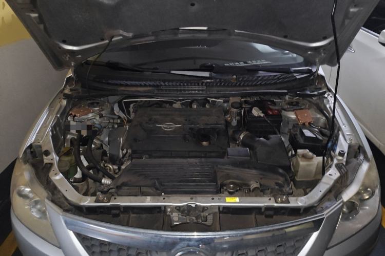 Used Haima Puxima 2010 1.6L Automatic 5-Seater Comfort Trim Engine Bay