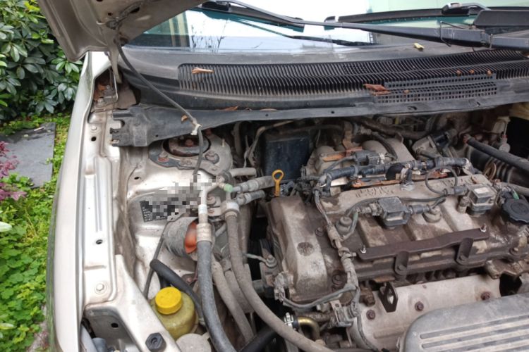 Used Haima Puxima 2010 1.8L Automatic 5-Seater Comfort Trim Engine Bay Right