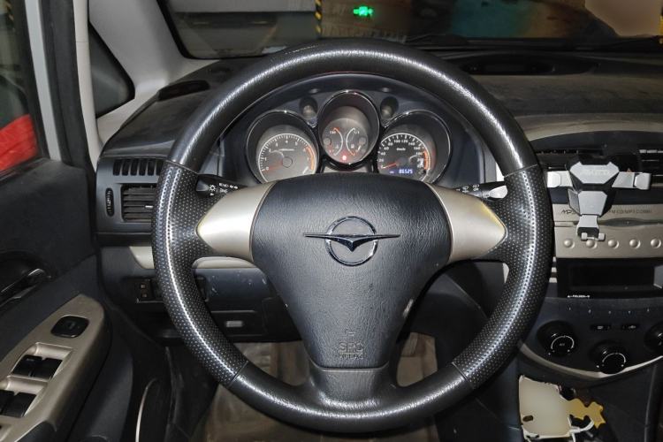 Used Haima Puxima 2010 1.6L Automatic 5-Seater Comfort Trim Steering Wheel