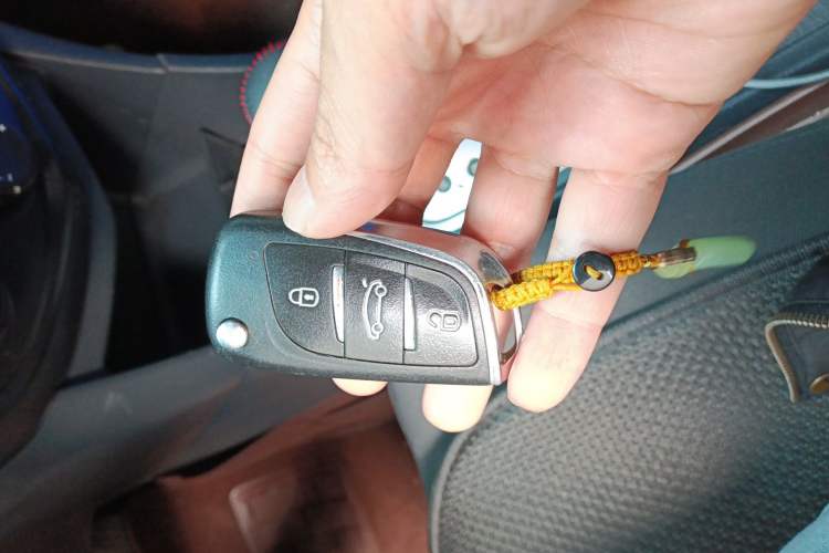 Used Haima Puxima 2010 1.8L Automatic 5-Seater Comfort Trim Vehicle Key