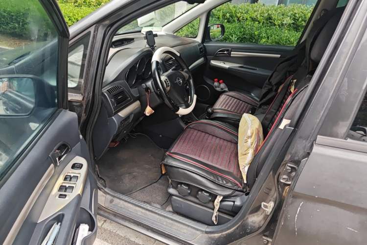 Used Haima Puxima 2012 1.6L Manual 7-Seater Adventure Edition Driver Seat