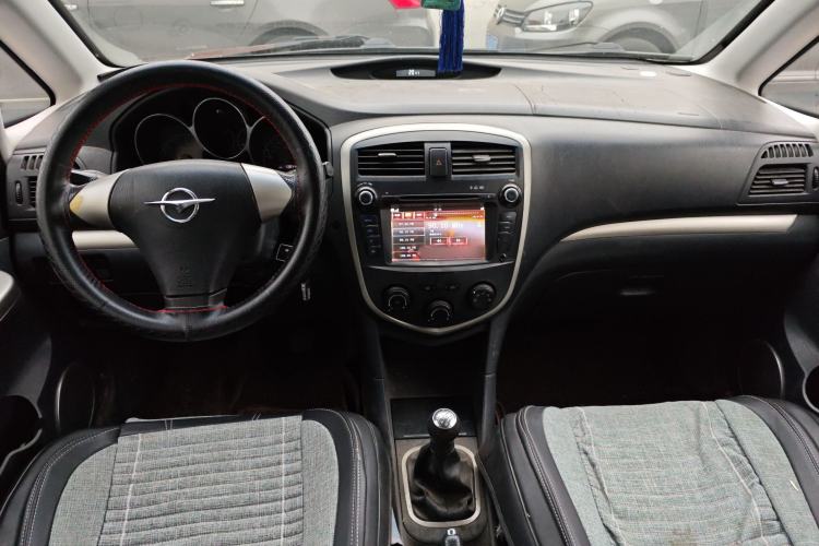 Used Haima Puxima 2012 1.8L Manual 7-Seater Creative Edition Center Console