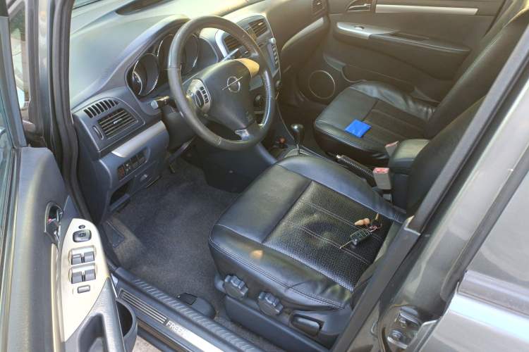 Used Haima Puxima 2012 1.8L Automatic 7-Seater Deluxe Edition Driver Seat