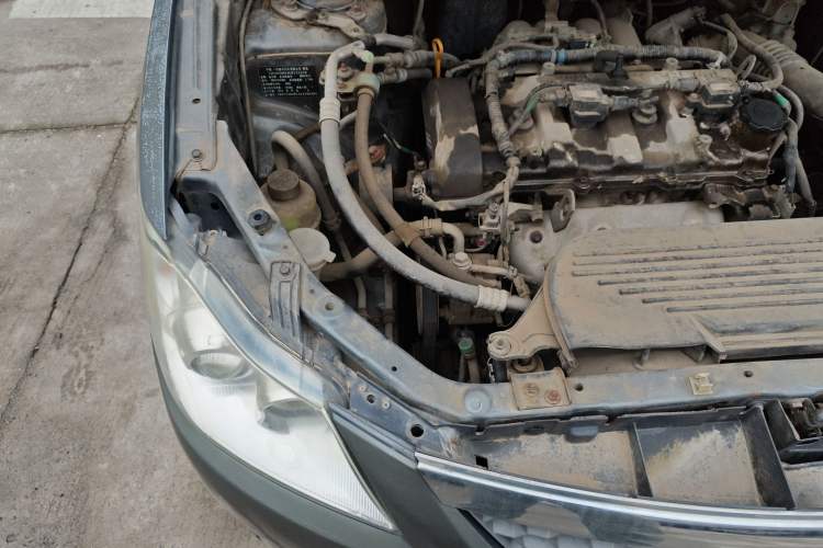 Used Haima Puxima 2012 1.8L Manual 7-Seater Creative Edition Engine Bay Right