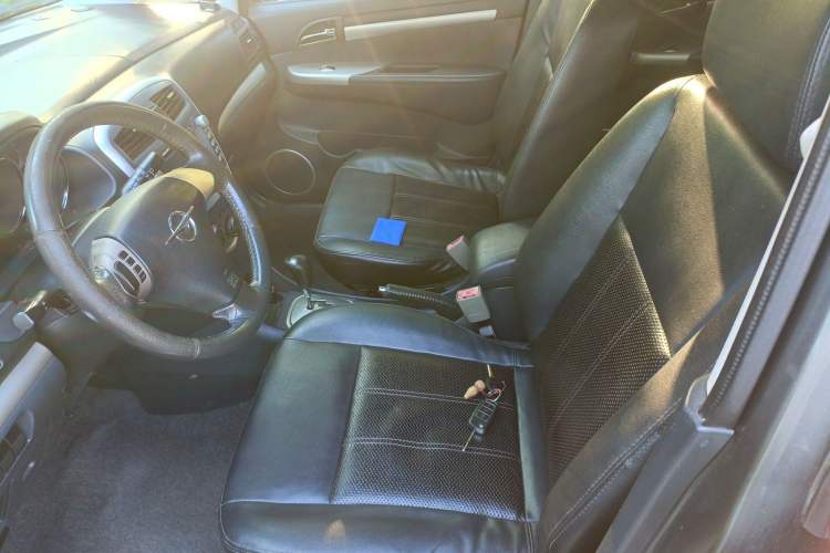 Used Haima Puxima 2012 1.8L Automatic 7-Seater Deluxe Edition Left Front Seat