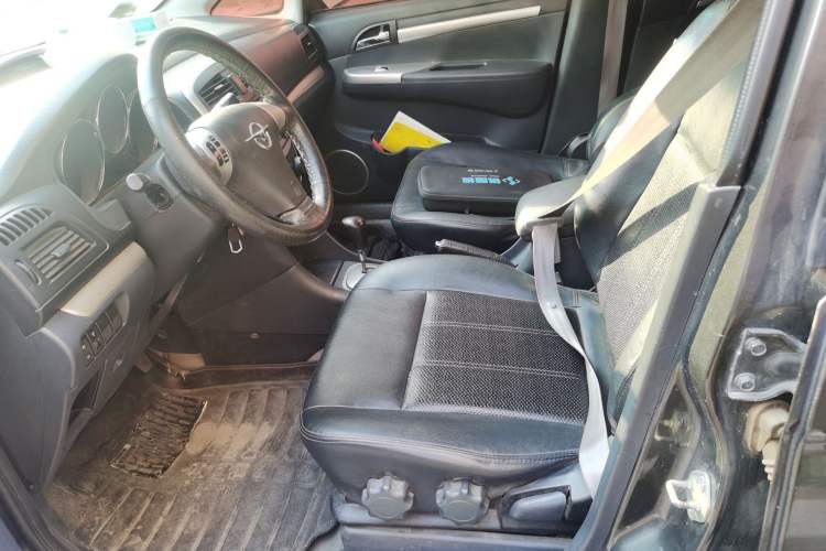 Used Haima Puxima 2012 1.8L Automatic 7-Seater Deluxe Edition Left Front Seat