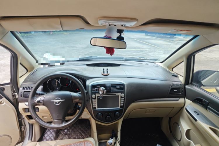 Used Haima Puxima 2012 1.6L Manual 7-Seater Creative Edition Center Console