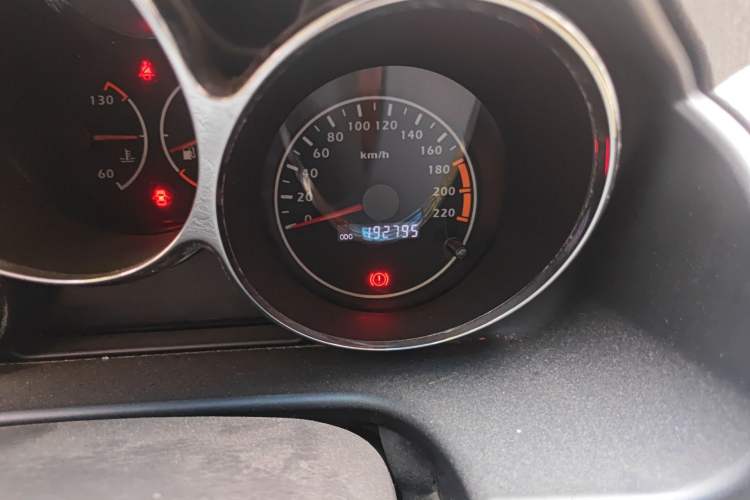 Used Haima Puxima 2012 1.6L Manual 7-Seater Creative Edition Odometer Close Up