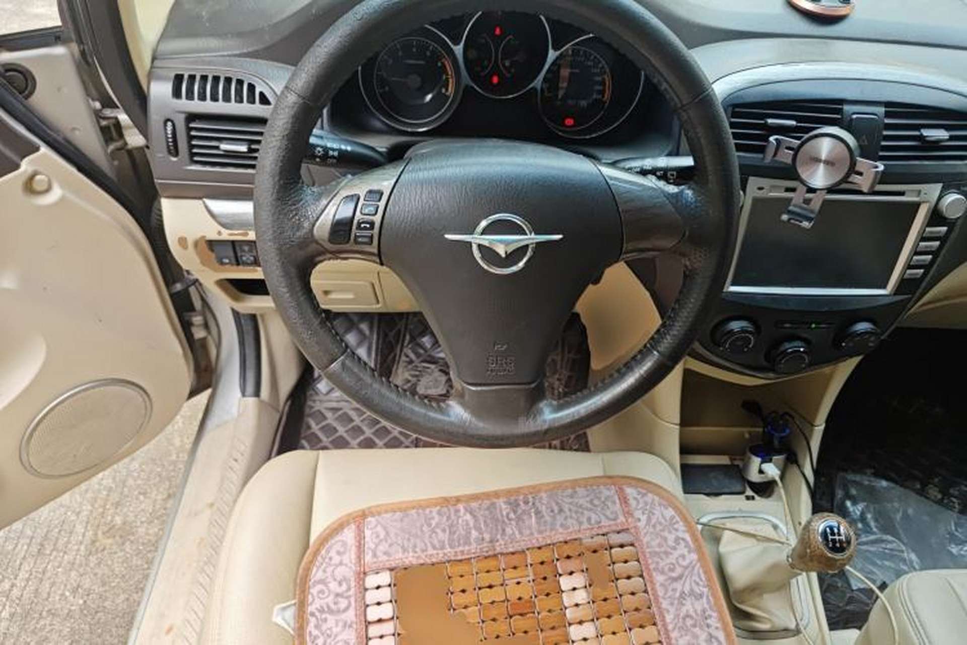 Used Haima Puxima 2012 1.6L Manual 7-Seater Creative Edition Steering Wheel
