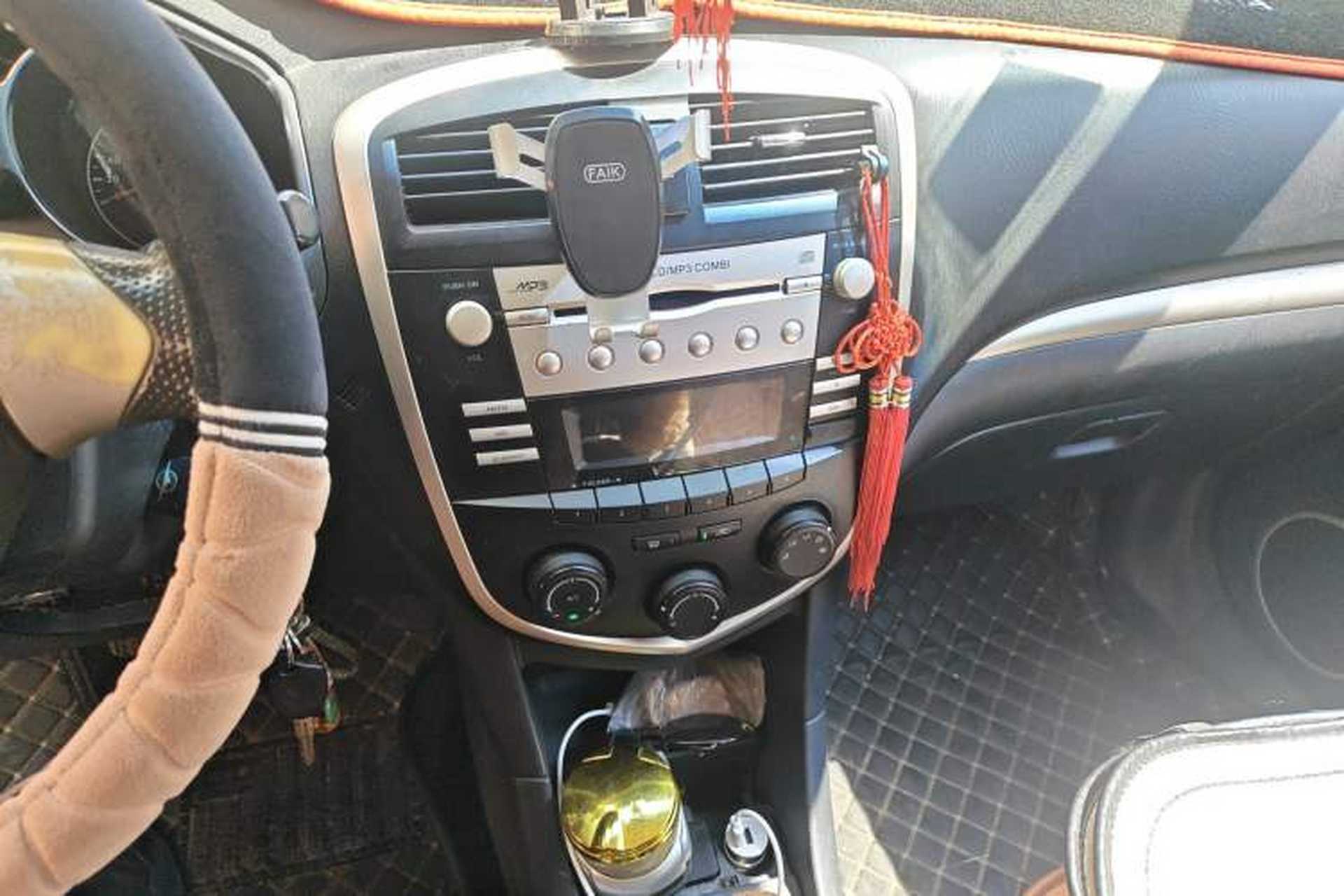 Used Haima Puxima 2012 1.8L Manual 7-Seater Creative Edition Audio And AC Panel