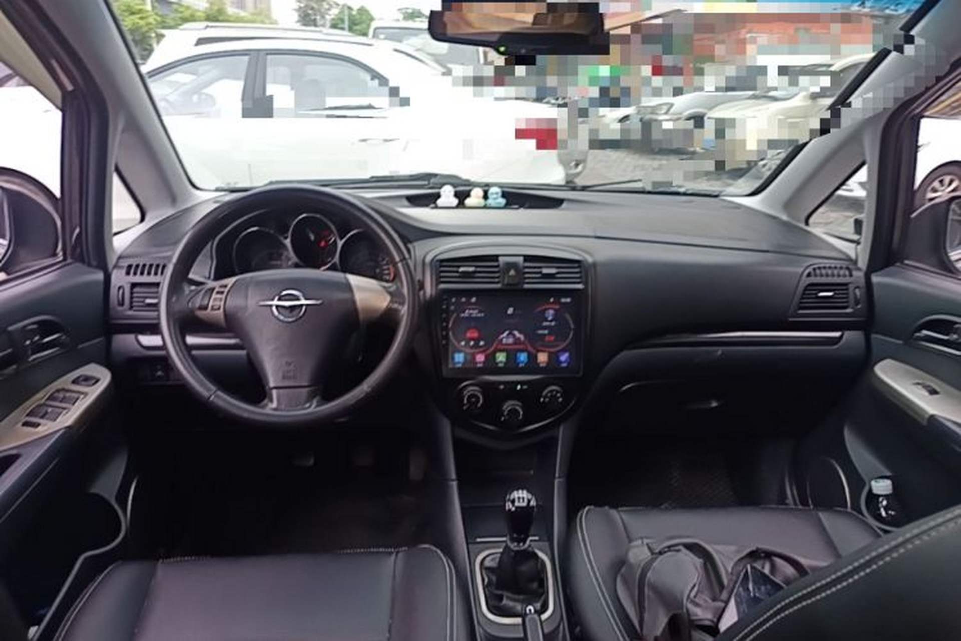 Used Haima Puxima 2012 1.6L Manual 7-Seater Adventure Edition Center Console