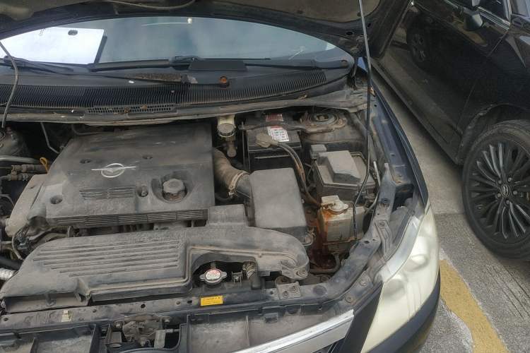 Used Haima Puxima 2012 1.8L Automatic 7-Seater Deluxe Edition Engine Bay Left