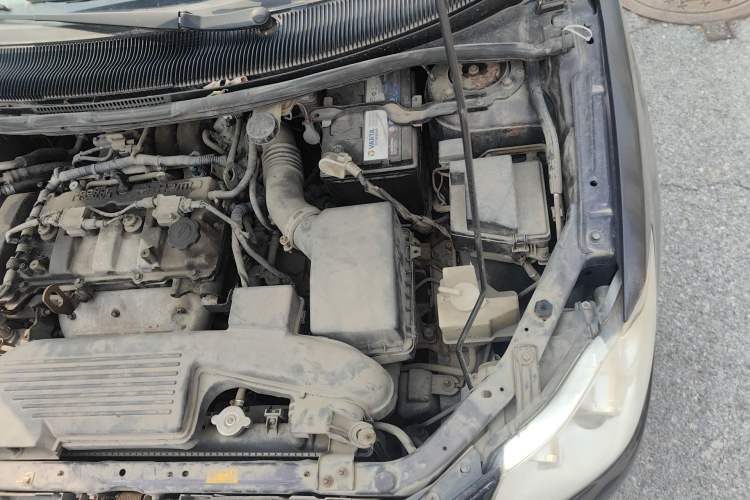 Used Haima Puxima 2012 1.8L Manual 7-Seater Creative Edition Engine Bay Left