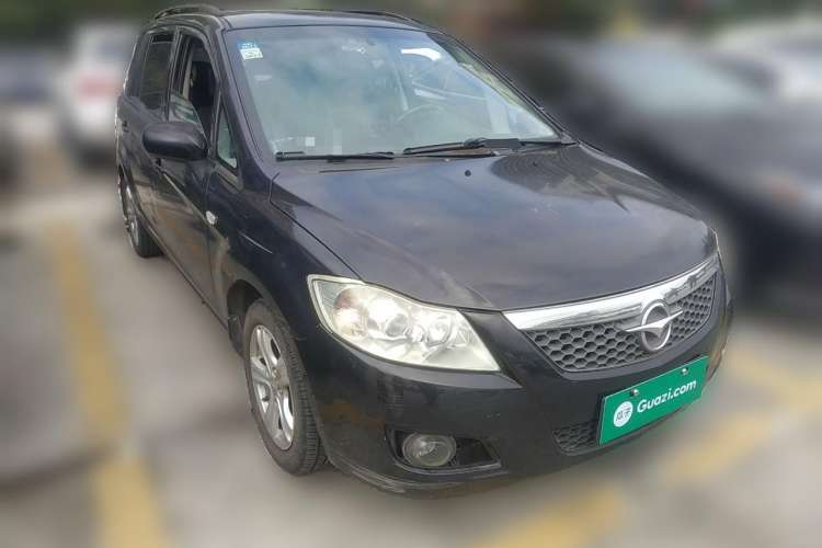 Used Haima Puxima 2012 1.8L Automatic 7-Seater Deluxe Edition Front Right 45 Deg